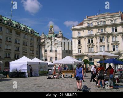 Mercato delle Arti e dell'Artigianato in Piazza Am Hof Vienna Austria Foto Stock