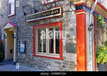 Quebec City, Quebec, Canada, 20 settembre 2021: Centro città di Quebec, centro sociale, quartiere commerciale, caffè e ristoranti e vecchia architettura francese Foto Stock