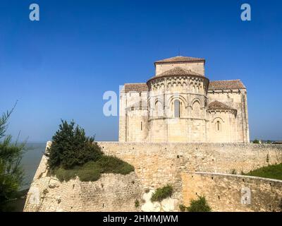 Chiesa Sainte Radegonde nella città di Talmont, Francia Foto Stock