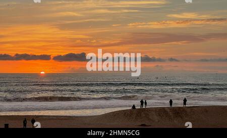 Tramonto sull'acqua a Marina del Rey, California Foto Stock