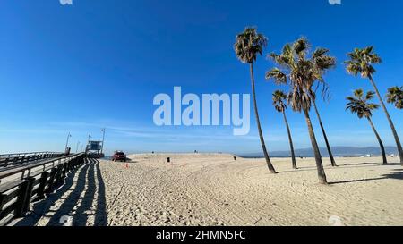 Tramonto sull'acqua a Marina del Rey, California Foto Stock