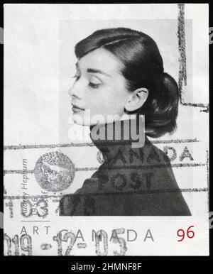 Ritratto di Audrey Hepburn sul francobollo canadese Foto Stock