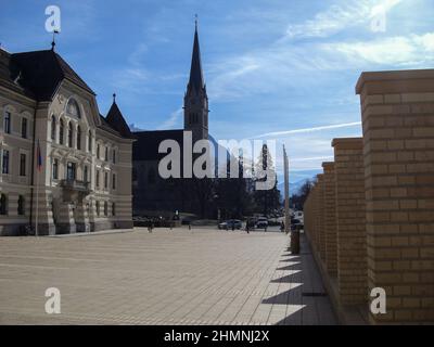 Vaduz, Liechtenstein, 26 febbraio 2019 distretto governativo nel cuore della piccola città Foto Stock