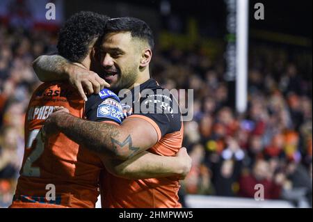 Castleford, Regno Unito. 11th Feb 2022. Castleford, Inghilterra - 11 Febbraio 2022 - Derrell Olpherts of Castleford Tigers celebra la prova durante la lega di Rugby Betfred Super League Round 1 Castleford Tigers vs Salford Red Devils al Mend-A-Hose Stadium, Castleford, Regno Unito Dean Williams credito: Dean Williams/Alamy Live News Foto Stock