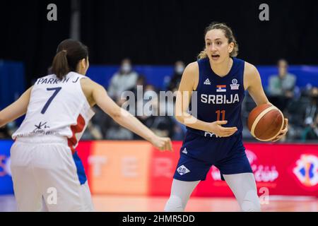 Belgrado, Serbia, 10th febbraio 2022. Aleksandra Crvendakic della Serbia durante la partita del torneo di qualificazione FIBA Women's Basketball World Cup tra la Corea del Sud e la Serbia a Belgrado, in Serbia. Febbraio 10, 2022. Credit: Nikola Krstic/Alamy Foto Stock