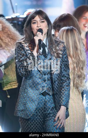 Clara Luciani si esibisce sul palco durante il Victoires de la Musique 37th alla Seine musicale il 11 febbraio 2022 a Boulogne-Billancourt, Francia. Foto di David Niviere/ABACAPRESS.COM Foto Stock