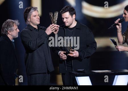 Orelsan e Clement Cotentin ricevono il premio per la creazione audiovisiva per il documentario “mai mostrare che a nessuno durante il Victoires de la Musique 37th alla Seine musicale il 11 febbraio 2022 a Boulogne-Billancourt, Francia. Foto di David Niviere/ABACAPRESS.COM Foto Stock