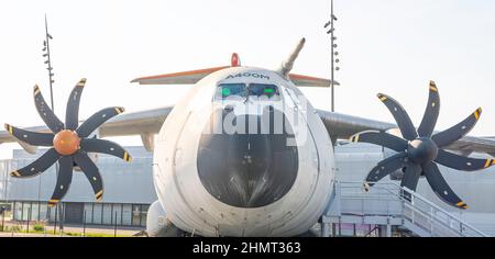 Aereo da trasporto dell'atlante dell'esercito francese A400M a Tolosa (Francia) il 21 luglio 2021. Foto Stock