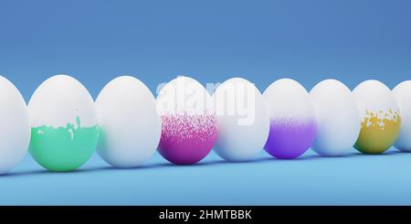Fila di divertenti uova di pasqua decorate con colori e disegni diversi. 3D rappresentazione illustrazione. Fila di uova di Pasqua felice in colori alla moda su sfondo blu Foto Stock