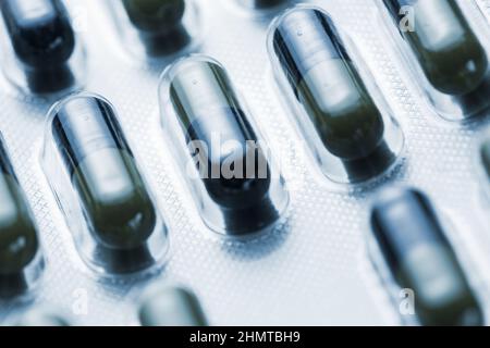 Compresse pillole influenza in un blister imballaggio antibiotico farmacia medicina medica Foto Stock