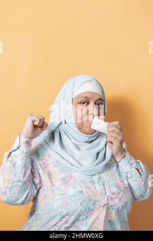 Diritti delle donne: Violenza domestica, discriminazione delle donne musulmane Foto Stock