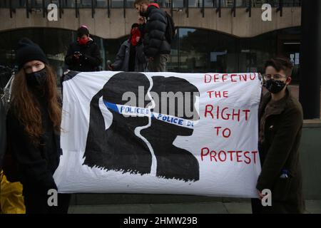 Newcastle, Regno Unito. 12th Feb 2022. Regno Unito governi polizia Bill Demo, Civic Center, Newcastle upon Tyne, Regno Unito, 12th febbraio 2022, Credit: RUGIADA/Alamy Live News Foto Stock