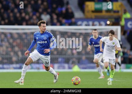 LIVERPOOL, REGNO UNITO. FEBBRAIO 12th DELE Alli di Everton in palla durante la partita della Premier League tra Everton e Leeds United al Goodison Park di Liverpool, sabato 12th febbraio 2022. (Credit: Pat Scaasi | MI News) Credit: MI News & Sport /Alamy Live News Foto Stock