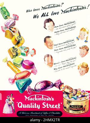 Un annuncio vintage per la scatola di cioccolatini Quality Street di Mackintosh, 1951 Foto Stock