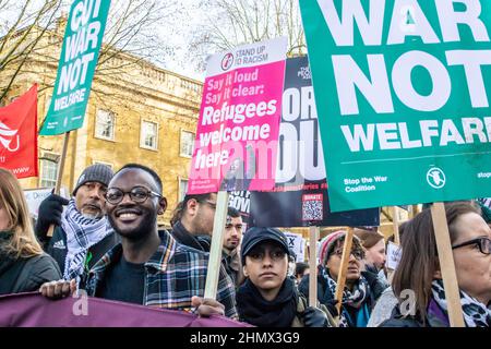 Londra, Inghilterra. 12th Febbraio, 2022. Manifestanti a costo di vivere protesta a Londra. Credit: Jessica Girvan/Alamy Live News Foto Stock