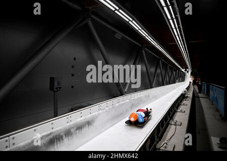 Pechino, Cina. 12th Feb 2022. Hannah Neise della Germania compete durante il calore delle donne scheletro di Pechino 2022 Olimpiadi invernali al National Sliding Center nel distretto di Yanqing, Pechino, capitale della Cina, 12 febbraio 2022. Credit: HE Changshan/Xinhua/Alamy Live News Foto Stock