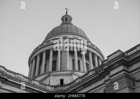 Il monumento del Pantheon a Parigi in bianco e nero Foto Stock