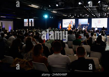 Visione generale con il pubblico, dove Gerard Larcher, presidente del senato francese, membro del partito di destra francese Les Republicains (LR), con CH Foto Stock