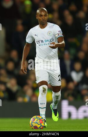 Norwich, Regno Unito. 12th febbraio 2022; Carrow Road, Norwich, Norforlk, Inghilterra; Premier League Football, Norwich Versus Manchester City; Fernandinho of Manchester City Credit: Action Plus Sports Images/Alamy Live News Foto Stock