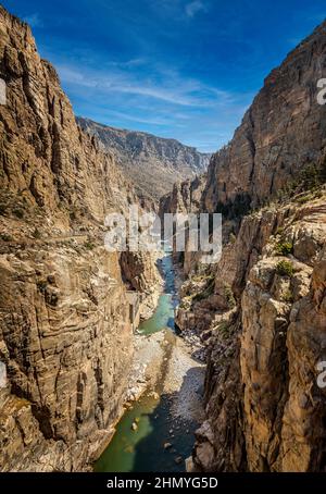 Il canyon del fiume Shoshone dietro la diga di Buffalo Bill Foto Stock