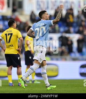 Roma. 12th Feb 2022. Mattia Zaccagni del Lazio festeggia il suo traguardo durante una partita di calcio della Serie A tra il Lazio e Bologna a Roma, Italia, il 12 febbraio 2022. Credit: Augusto Casasoli/Xinhua/Alamy Live News Foto Stock