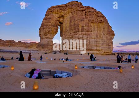 Arabia Saudita, regione di al Madinah, AlUla o al Ula, roccia dell'elefante, luogo turistico Foto Stock