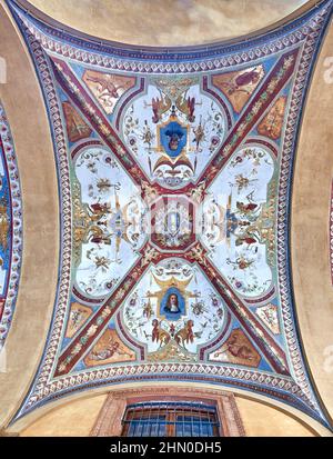 Affresco individuale sul soffitto (pannello 3 lungo Piazza Cavour) di Portici di Bologna. Foto Stock
