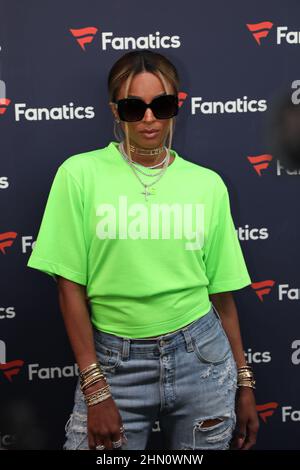 Los Angeles, Stati Uniti. 12th Feb 2022. Ciara arriva al Super Bowl Party di Michael Rubin alle ore 3Labs di Culver City, California, sabato 12 febbraio 2022. (Foto di Conor Duffy/Sipa USA) Credit: Sipa USA/Alamy Live News Foto Stock