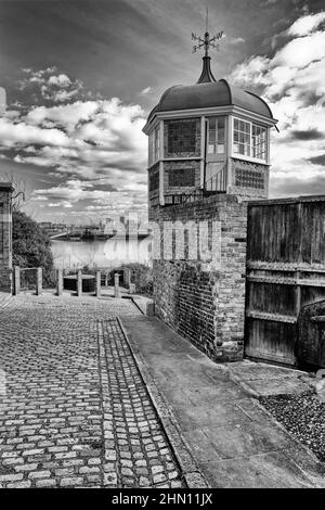 Upnor High Street Medway Kent Regno Unito Foto Stock