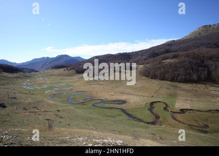 Splendidi paesaggi di Bosnia ed Erzegovina, montagne, fiumi e foreste Foto Stock