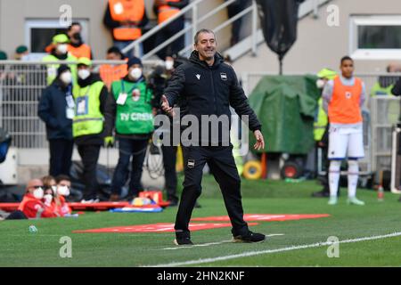 Milano, Italia. 13th Feb 2022. Il manager Marco Giampaolo di Sampdoria ha visto a margine durante la serie una partita tra AC Milan e Sampdoria a San Siro di Milano. (Photo Credit: Gonzales Photo/Alamy Live News Foto Stock