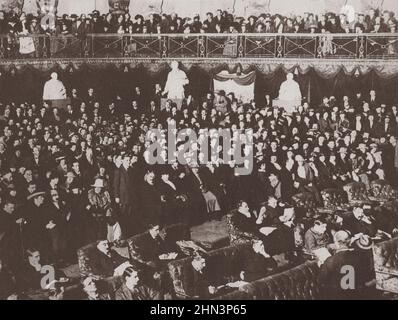 Il 'Parlamento' irlandese in sessione a Mansion House, Dublino, Irlanda. 27 febbraio 1919 seduta storica di apertura dell'Assemblea costituente irlandese, Sien Fein Foto Stock