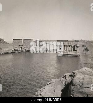 Foto d'epoca della vista panoramica del Tempio di Philae, Egitto. 1900s Foto Stock