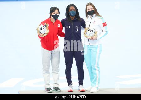 Pechino, Cina. 13th Feb 2022. (L-R) Miho Takagi (JPN), Erin Jackson (USA), Angelina Golikova (ROC) Speed Skating : Donna 500m durante i Giochi Olimpici invernali di Pechino 2022 al National Speed Skating Oval a Pechino, Cina . Credit: YUTAKA/AFLO SPORT/Alamy Live News Foto Stock