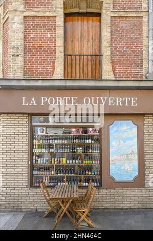 La Porte ouverte è una famosa birreria artigianale a Dieppe, Francia Foto Stock