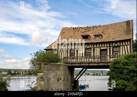 Il vecchio mulino è stato dipinto da Claude Monet a Vernon, Normandia, Francia Foto Stock