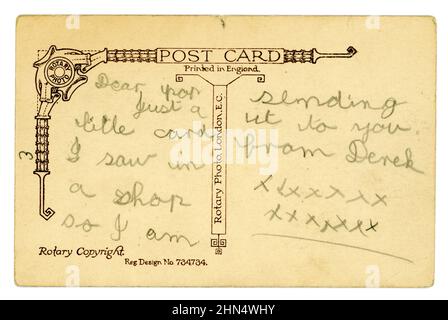 Inversione originale della cartolina con la scrittura della mano del bambino - Regno Unito del 1920 Foto Stock