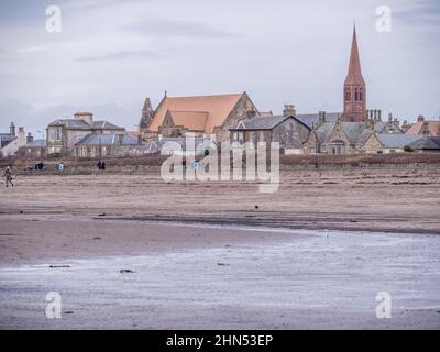 L'inverno guarda verso la città di Troon dalla spiaggia Foto Stock