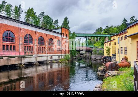 Architettura industriale storica, oggi parte del centro di Dalsland presso il canale di Dalsland a Haverud, Dalsland, Västra Götalands Län, Svezia. Foto Stock