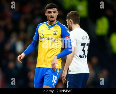 Londra, Inghilterra - FEBBRAIO 09: Armando broja di Southampton (in prestito da Chelsea) durante la Premier League tra Tottenham Hotspur e Southampton AT Foto Stock