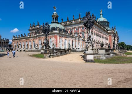 Potsdam, Germania, Palazzo nuovo (Neues Palais) nel parco di Sanssouci, pietra miliare della città in stile barocco prussiano dal 1769. Foto Stock