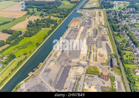 Vista aerea, cantiere di costruzione del quartiere Wasserstadt Aden sul sito dell'ex collirio Haus Aden presso il canale Datteln-Hamm di OBE Foto Stock