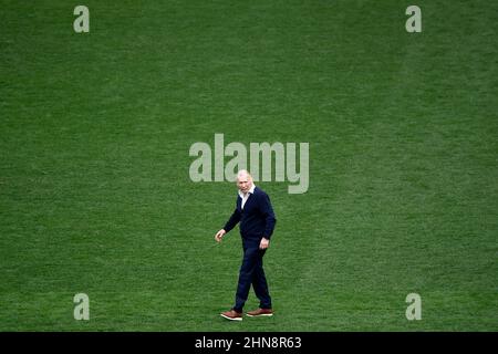 Roma, Italia. 13th Feb 2022. Eddie Jones Head Coach of England guida il riscaldamento dell'Inghilterra durante la partita di rugby del trofeo Six Nations 2022 tra l'Italia e l'Inghilterra a Roma, stadio Olimpico, 13th febbraio 2022. Foto Andrea Staccioli/Insidefoto Credit: Ininsidefoto srl/Alamy Live News Foto Stock