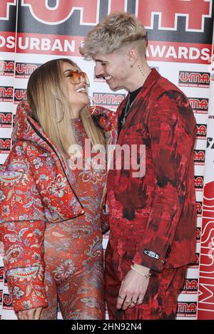 Londra, Regno Unito. 14th Feb 2022. Emily Faye Miller e Cam Holmes partecipano agli Urban Music Awards 2022 presso la Porchester Hall di Londra. (Foto di Brett Cove/SOPA Images/Sipa USA) Credit: Sipa USA/Alamy Live News Foto Stock