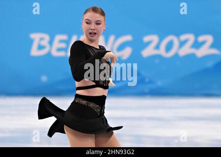 Pechino, Cina. 15th Feb 2022. Lindsay van Zundert dei Paesi Bassi, si esibisce durante il programma Short di pattinaggio a figura singola femminile nello Stadio al coperto Capital al Beijing 2022 Winter Olympic il 15 febbraio 2022. Foto di Richard Ellis/UPI Credit: UPI/Alamy Live News Foto Stock