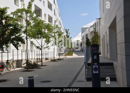 Residence Coeur de Garonne, contemporaneo sviluppo residenziale su ex terra industriale nel quartiere Bastide di Bordeaux, Francia Foto Stock