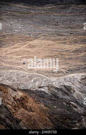 Il vulcano Poas è uno stratovulcano attivo di 2.697 metri nel centro della Costa Rica e si trova all'interno del Parco Nazionale del Vulcano Poas Foto Stock