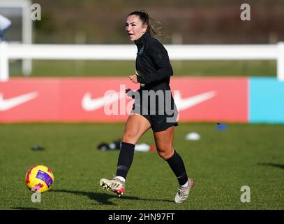 Katie Zelem in Inghilterra durante la sessione di allenamento al Rockliffe Park di Darlington. Data immagine: Martedì 15 febbraio 2022. Foto Stock