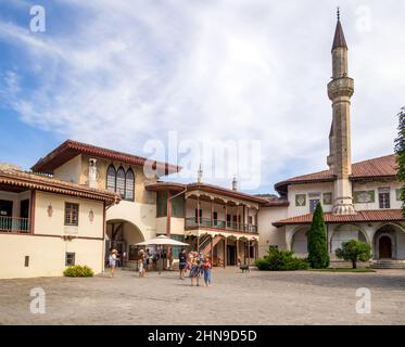 Bahchisaraj, Russia - 18 settembre 2020: Il cortile del palazzo di Khan, Bakhchisarai, Crimea Foto Stock