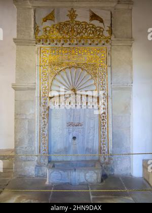 Bahchisaraj, Russia - 18 settembre 2020: 'Fontana d'Oro', Palazzo di Khan, Bakhchisarai, Crimea Foto Stock